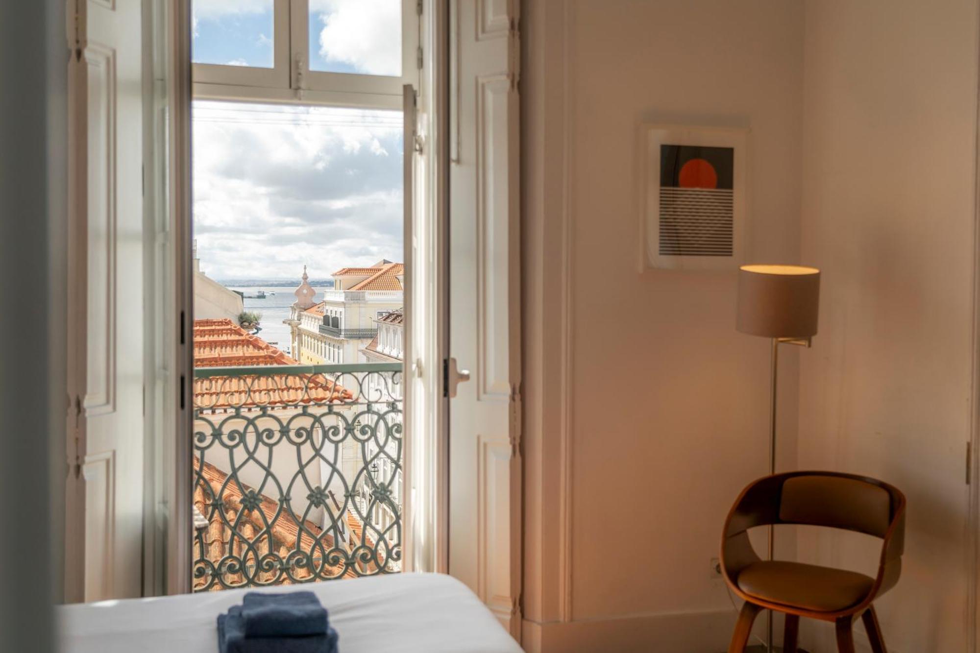 Apartamento Lv Premier Baixa- Cn *